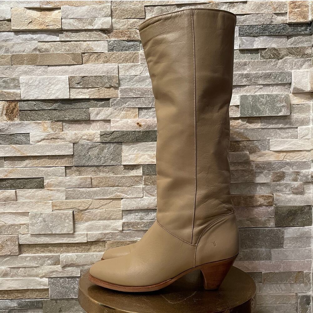 Vintage Frye 7.5N Tall Leather Riding Boots | Beige Equestrian, USA, Rare 1970s - Picture 2 of 13